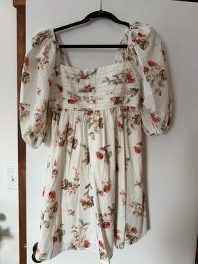Abercrombie Floral Puff-Sleeve Cream Dress with Red Strawberry Print